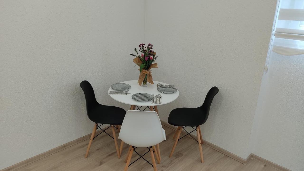 Studio Apartment - A Bit Of Joy ซาราเยโว ภายนอก รูปภาพ